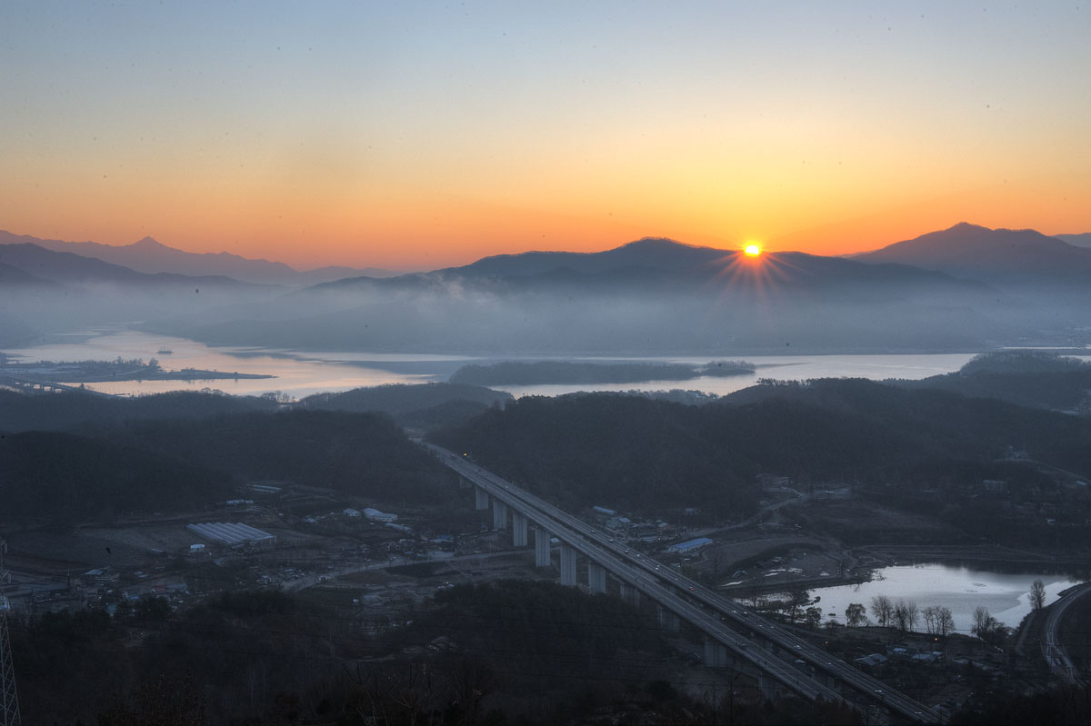 NIKON D700 2012-11-17 22:22:59 f/22 1/40sec ISO-400 45mm